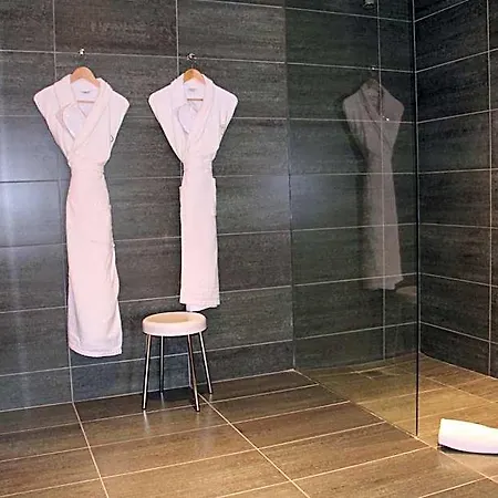 Le Manoir Du Lys 4*