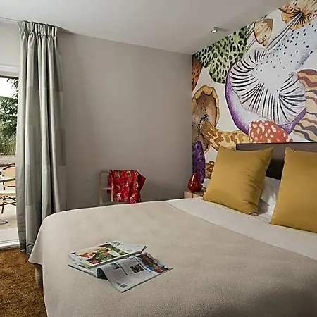 Le Manoir Du Lys 4*