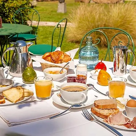 Le Manoir Du Lys Hotel Couterne